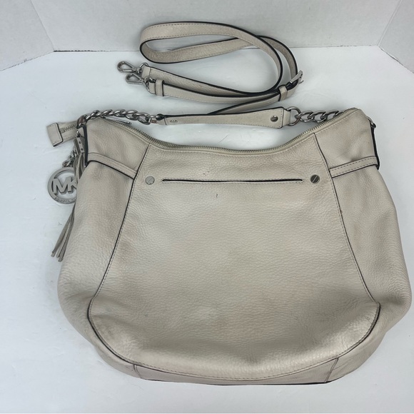 Micheal Kors cream leather shoulder bag w/crossbody strap - Picture 3 of 14